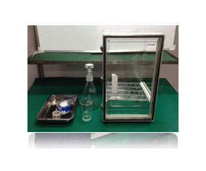 防塵(chen)防潮箱(xiang)