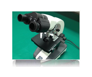 雙(shuang)目顯微(wēi)鏡